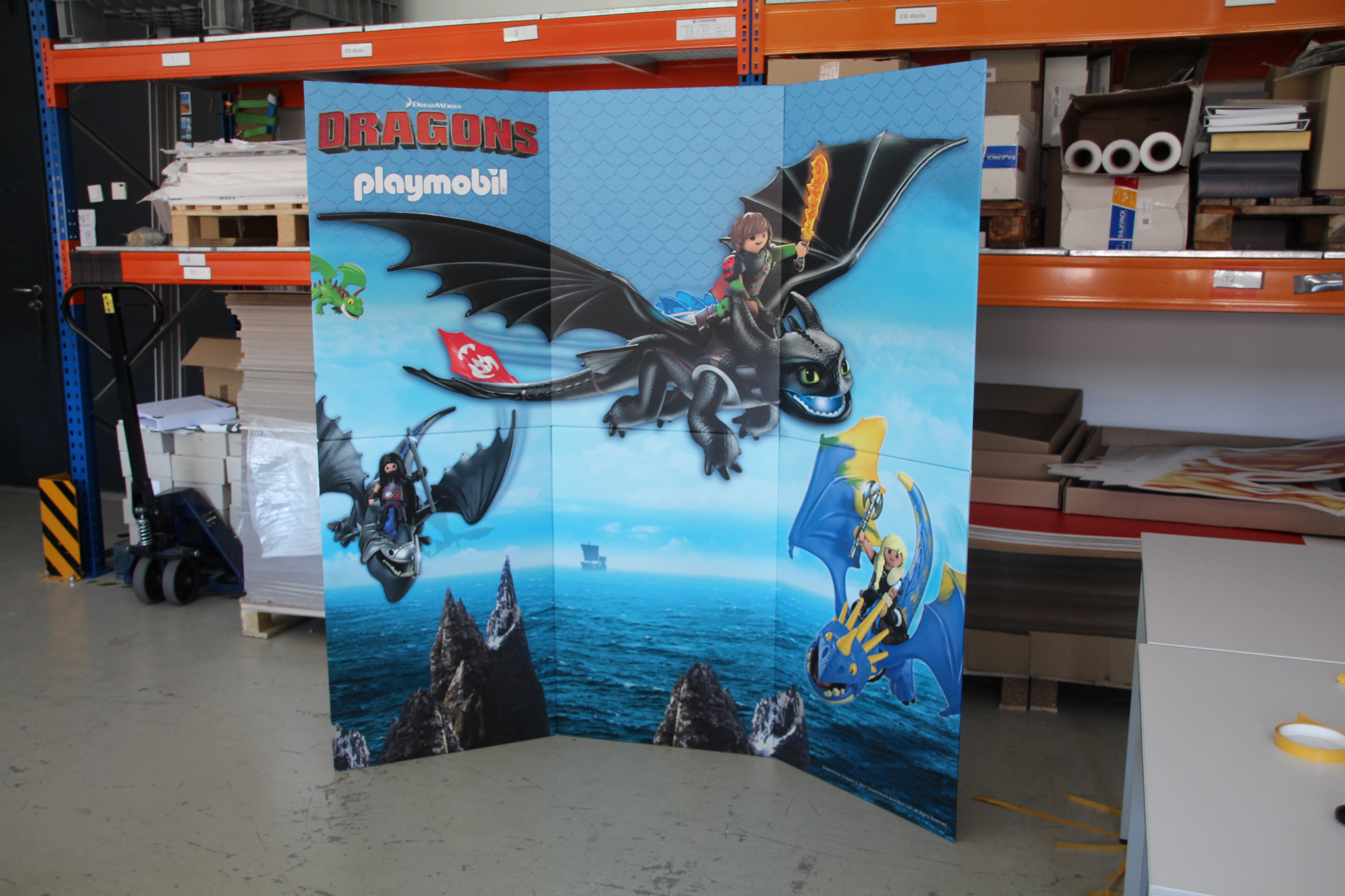 Ratz-Fatz-Wand aus Wellpappe – maximale POS-Wirkung mit minimalem Aufwand