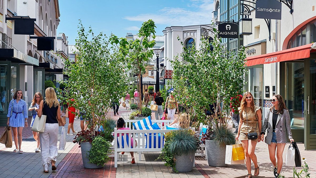 POS im Outlet Center – warum Geschwindigkeit, Preisdruck und Kleinauflagen den Einsatz von Displays neu definieren